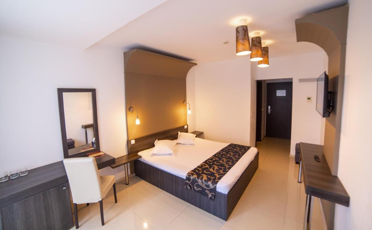Hotel 2D Resort And Spa Neptun Buitenkant foto